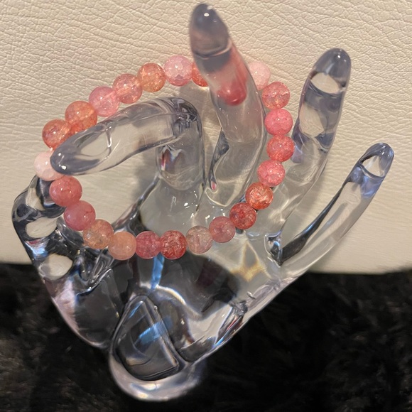 Cute Beaded Bracelet - Picture 3 of 3